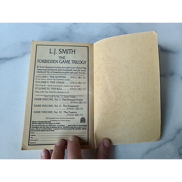 Real Life Help Me! By Wendy Corsi Staub Paperback - Picture 7 of 10